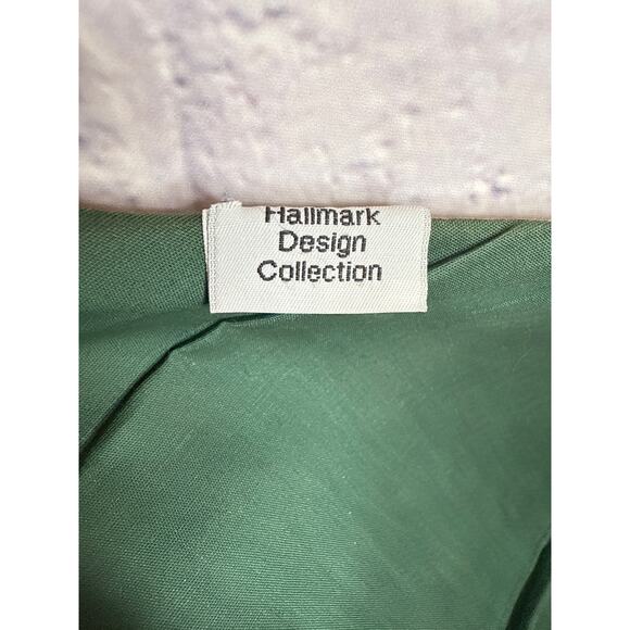 Hallmark Design Collection Embroidered Christmas Bears Stocking Wall Hanging 32" - Picture 6 of 6